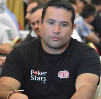 A noter que le grand gagnant de la Maison du Bluff 4 Christophe Ducrot, 100.000 € représentera PokerStars à Barcelone (Groupe Peralada). - christt