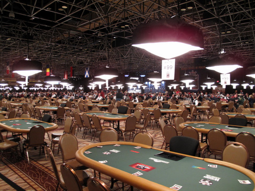 salle énorme poker